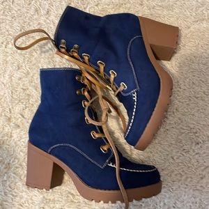 Blue Suede Heeled Boots Sz 8 EUC